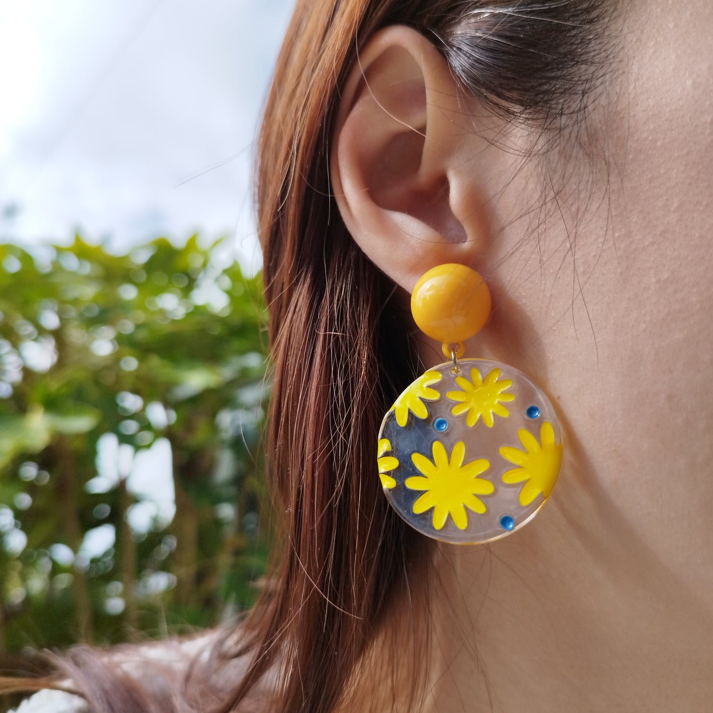 Flower Dangle Stud Earrings * Summer vibes * Yellow acrylic stud earrings